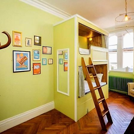 Mrs Potts Hostel คาร์ดิฟฟ์ ภายนอก รูปภาพ